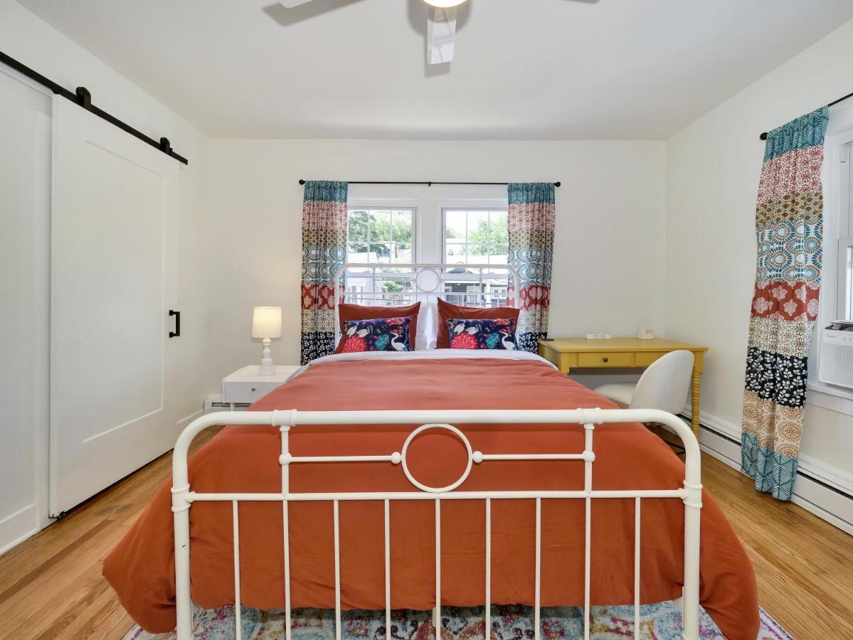 Deck View Of Hudson River & Mt Beacon / Boho Suite Newburgh Exteriör bild